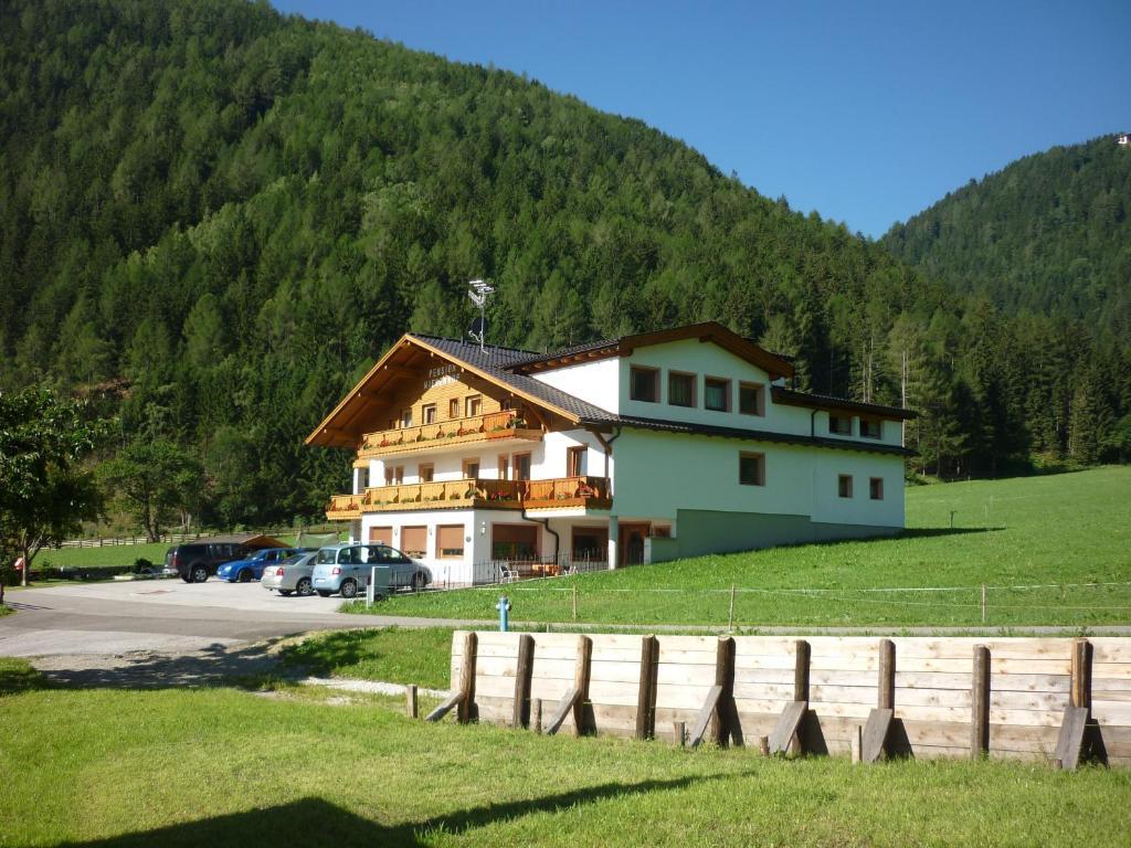 Pension Wiesenhof Campo di Trens Esterno foto
